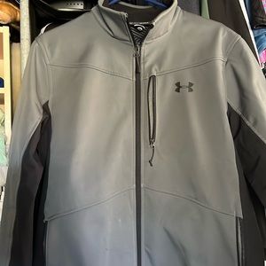 Men’s large under armor water proof jacket